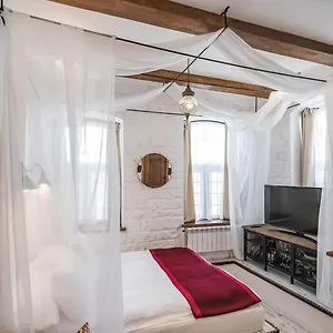 https://rest-studios.aboutbakuhotels.com
